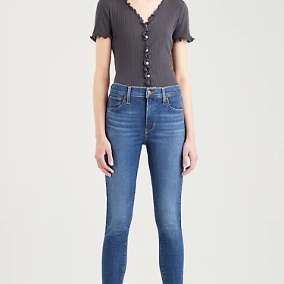 Levi's Denim - Levi’s 720 high rise skinny jeans size 28